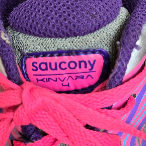 Saucony Kinvara 4 Running Shoes, Pink/Gray/Purple, Women's 6M, Fair/Good Used - Picture 9 of 16